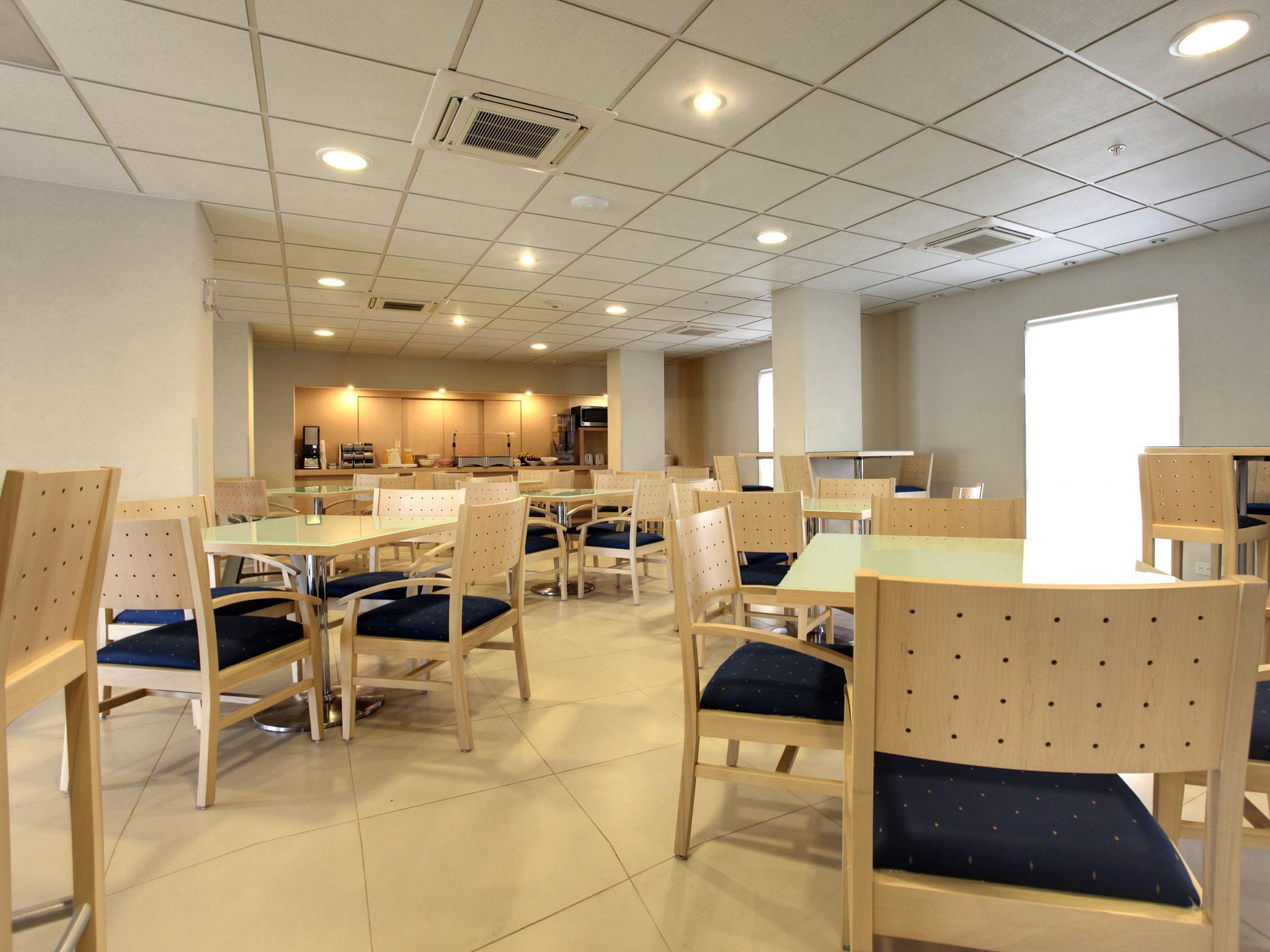 City Express Junior By Marriott Villahermosa Eksteriør billede