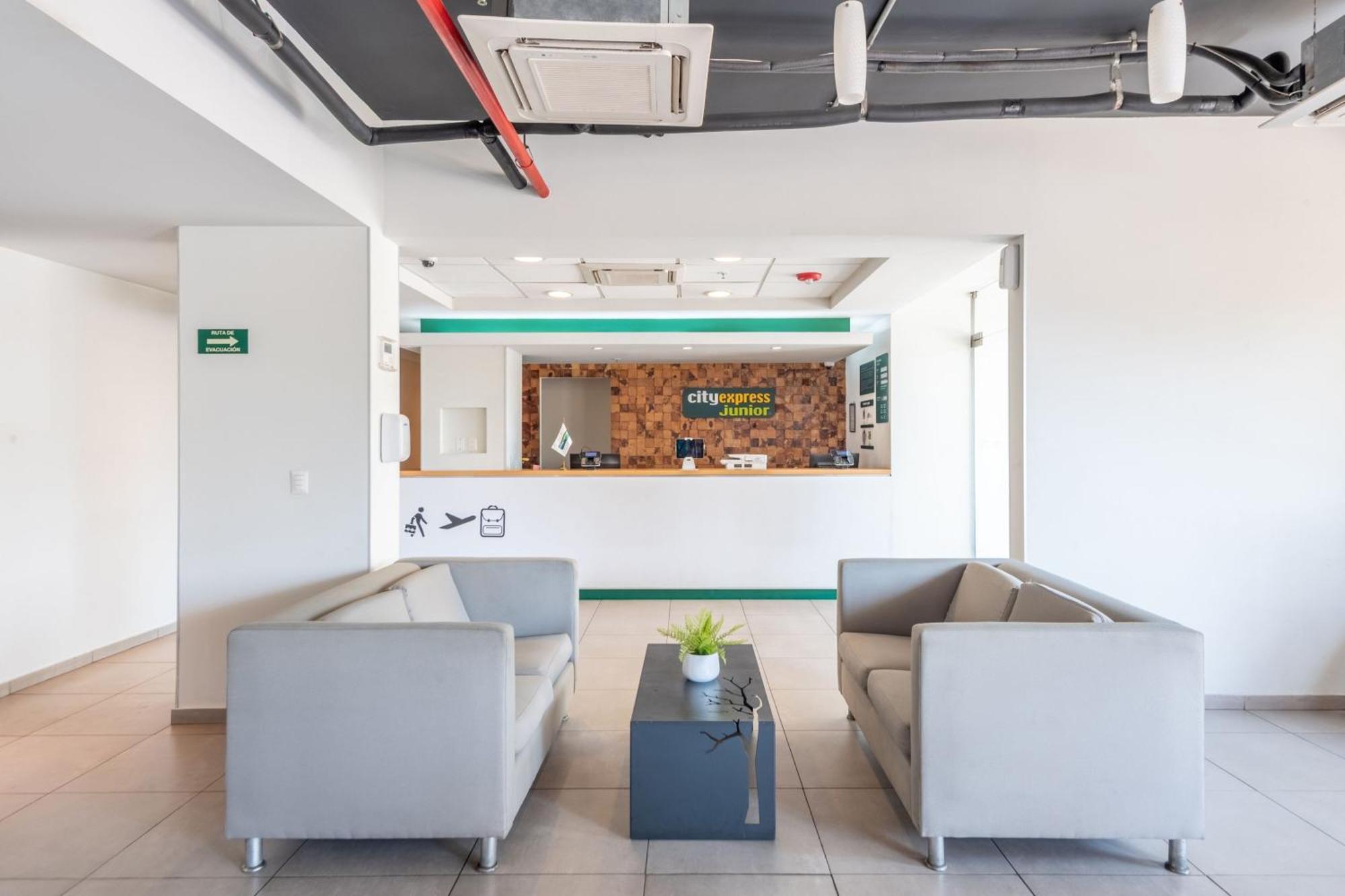 City Express Junior By Marriott Villahermosa Eksteriør billede